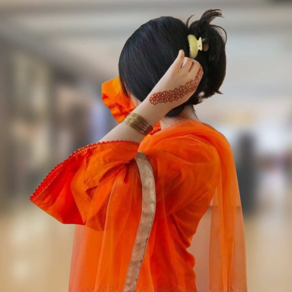  Attitude Girl DP For WhatsApp