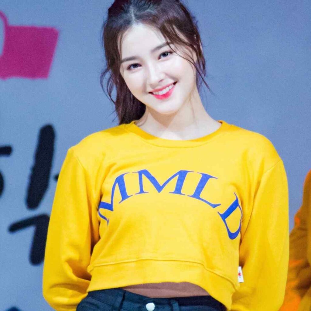 Attitude WhatsApp DP for Girl Photos