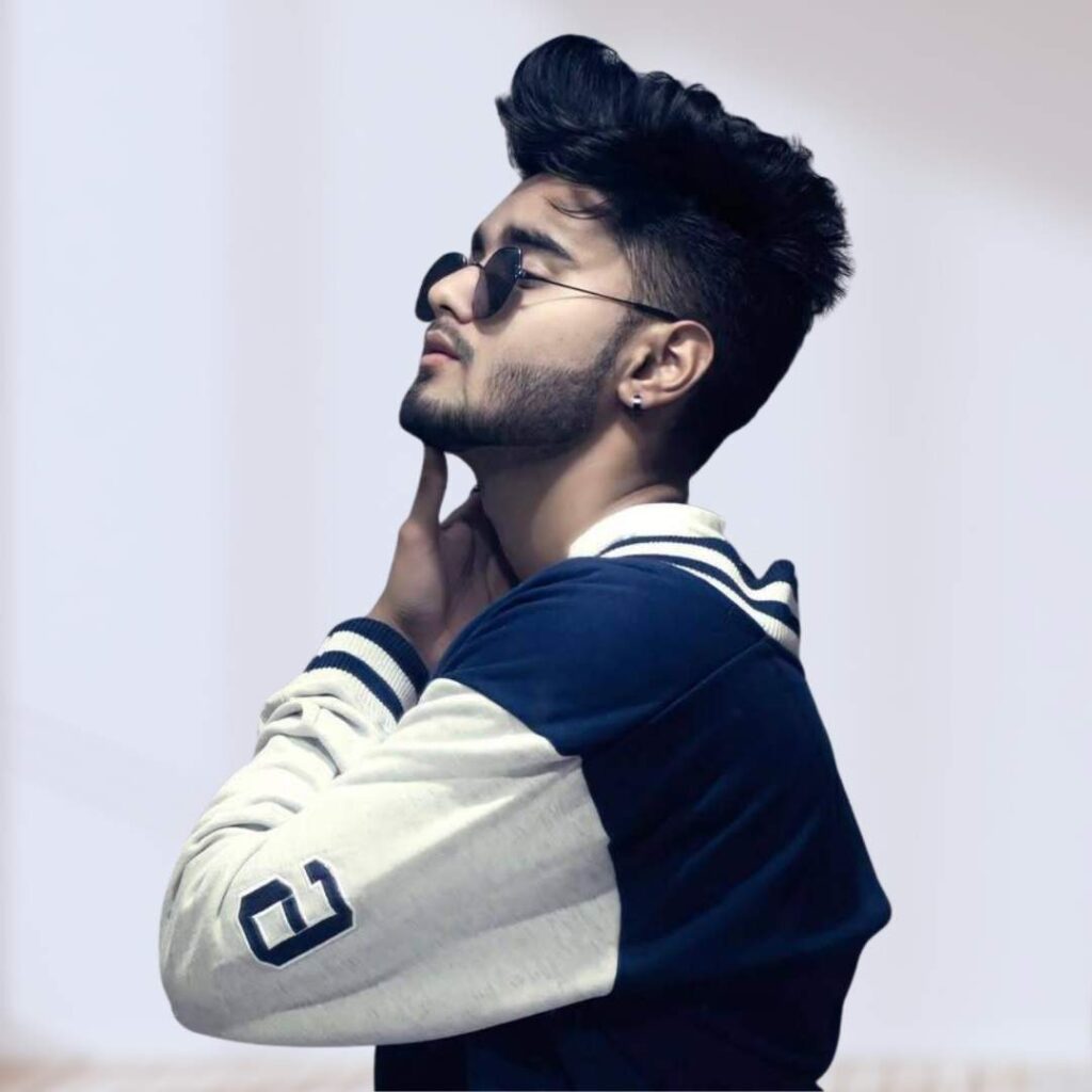 Blur DP for Instagram Boy Pics