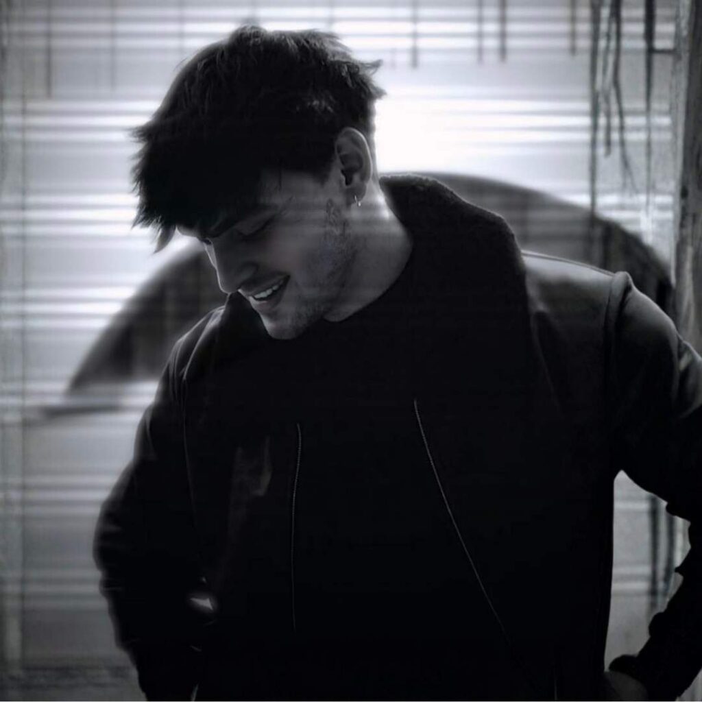 Blur DP for Instagram Boy