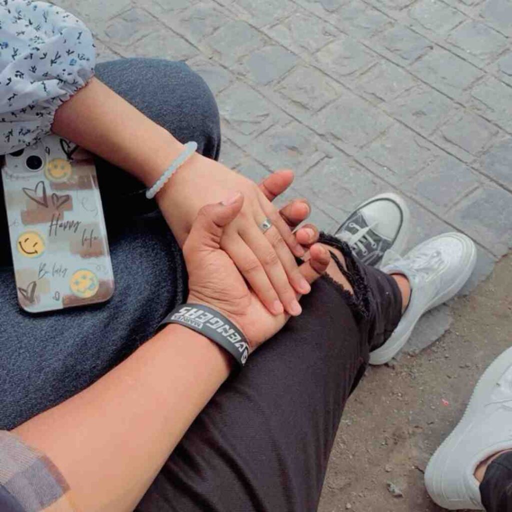 Love DP for Instagram Photos