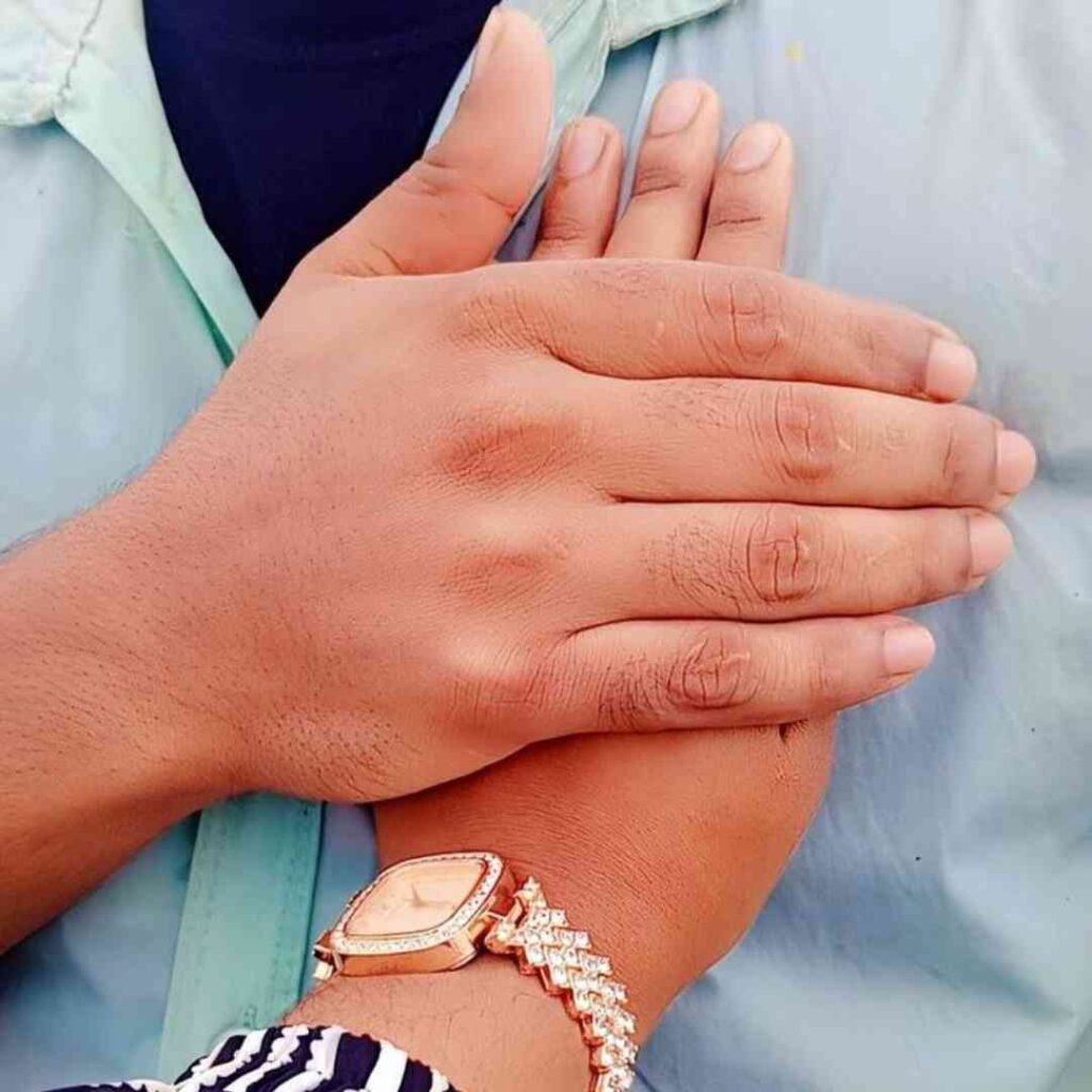  Love DP for Instagram black