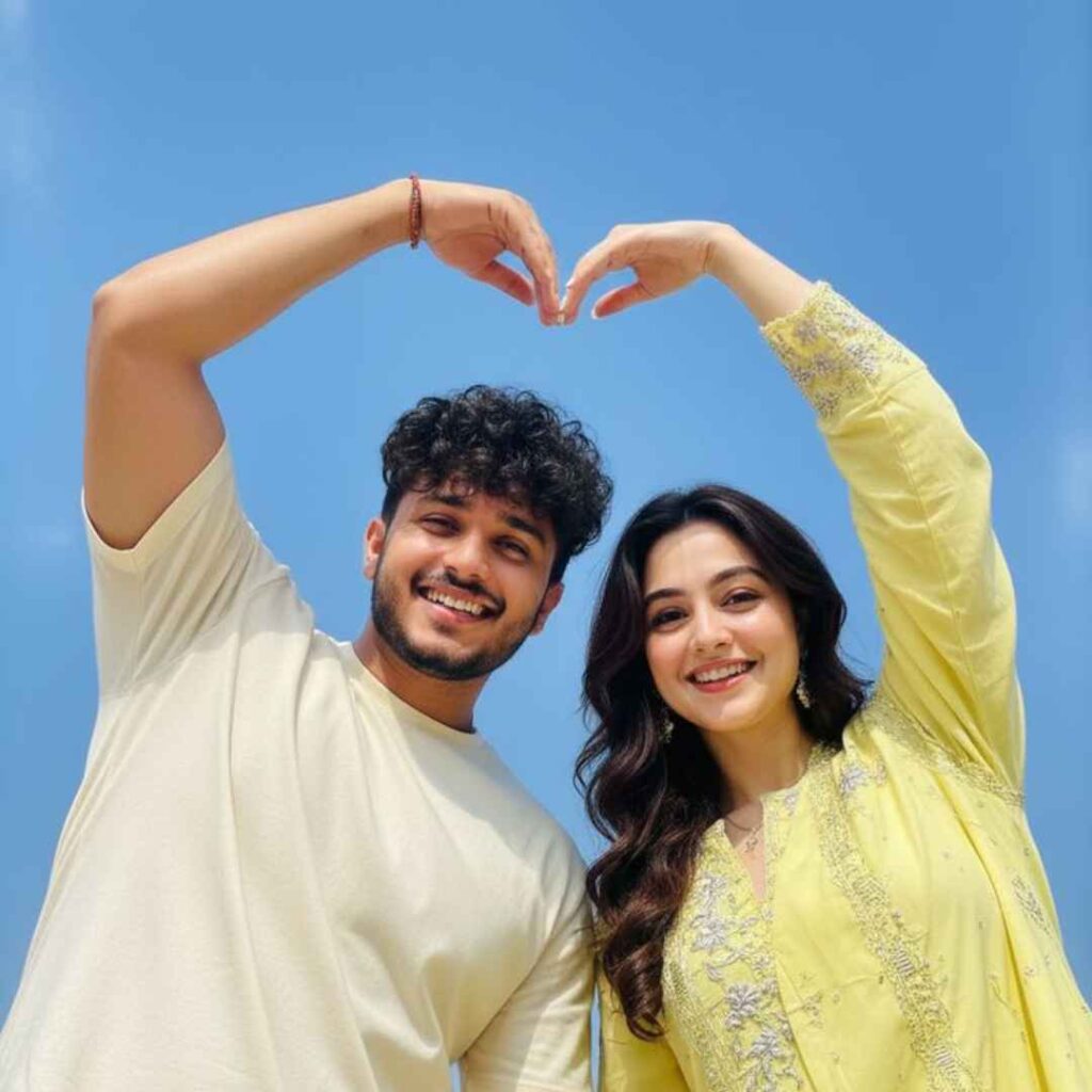  Love DP for Instagram black