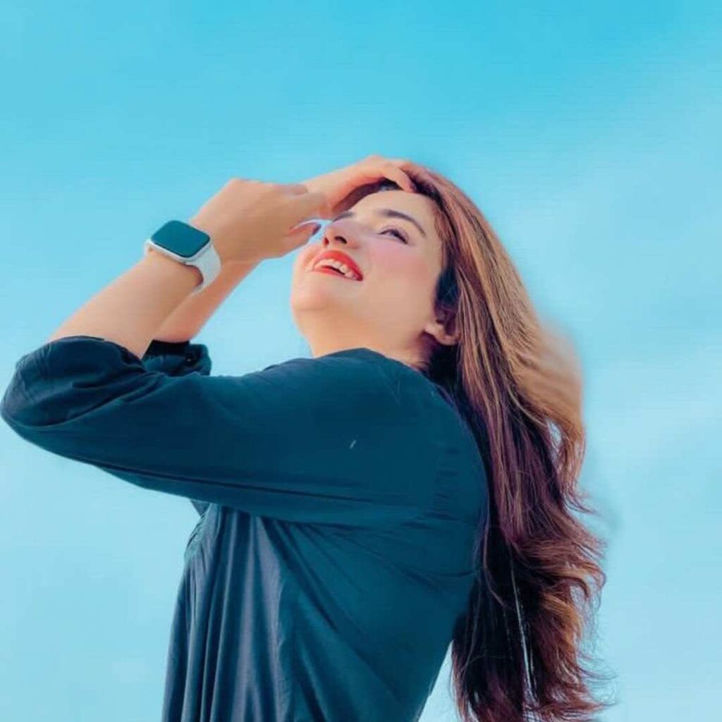 Simple Cute Girl Pic Pics