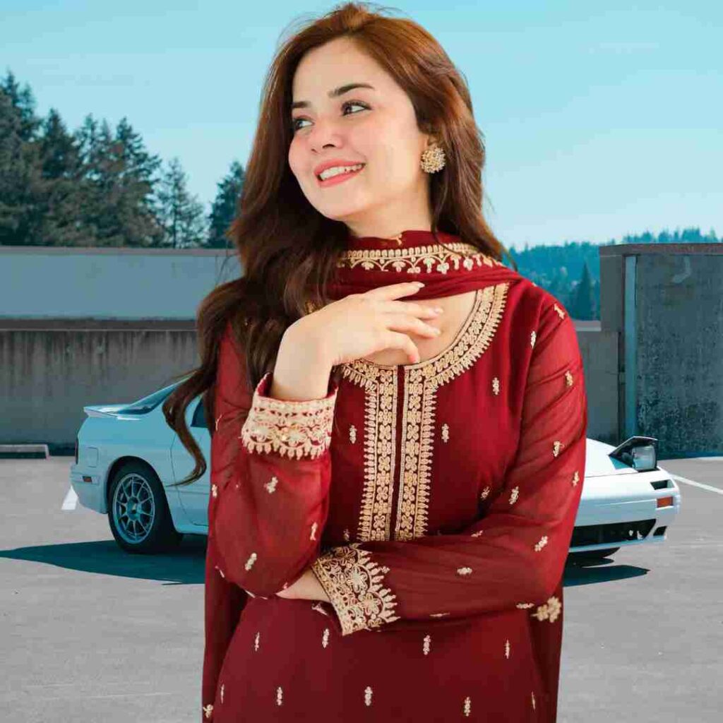 Simple Cute Girl Pic Pics