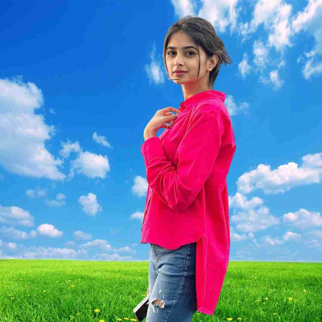 Simple Cute Girl Pic for WhatsApp