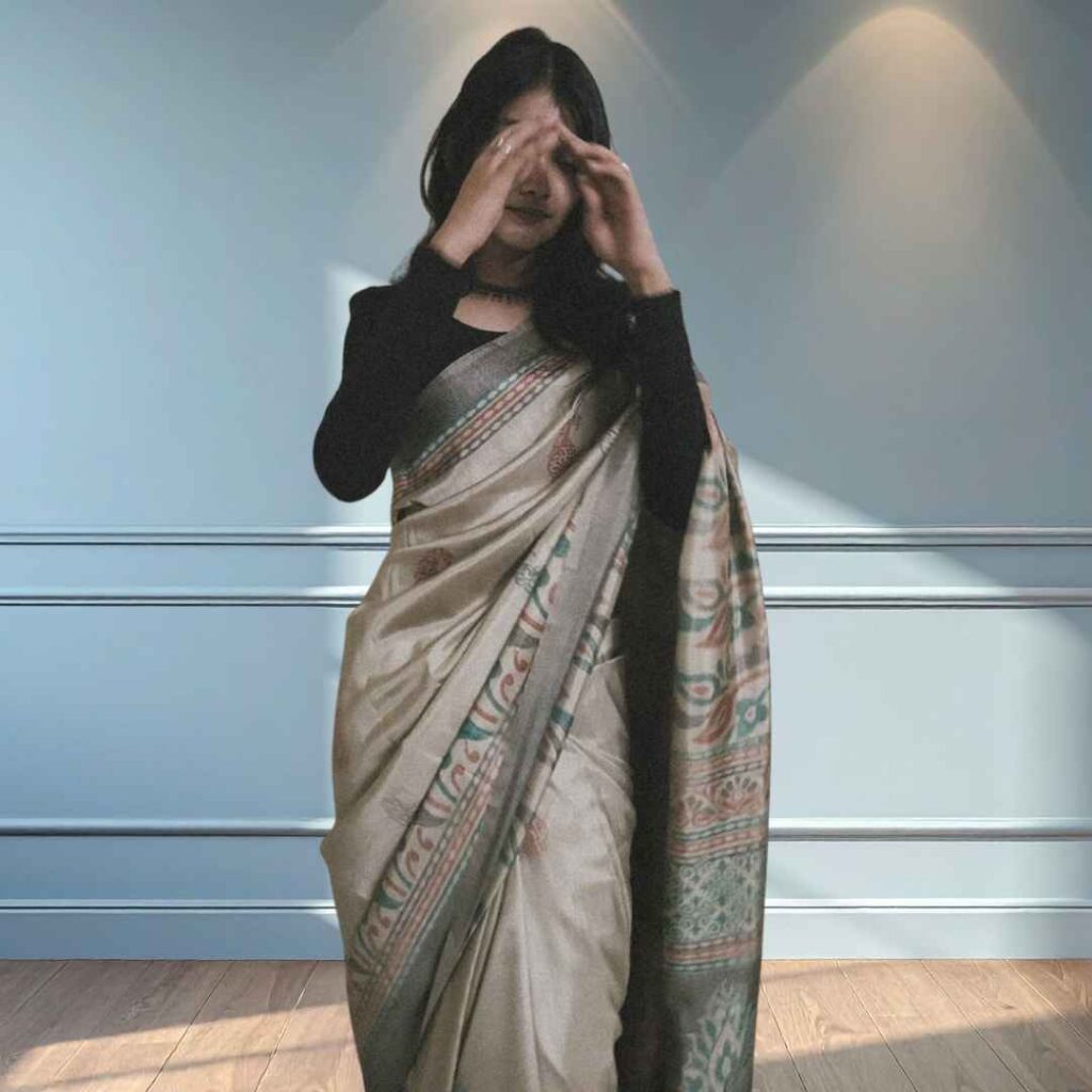 Hidden Face Black Saree DP