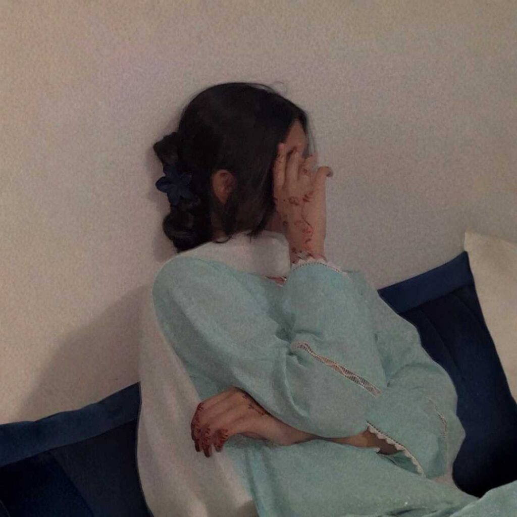 Hidden Face Girl Pic for Instagram