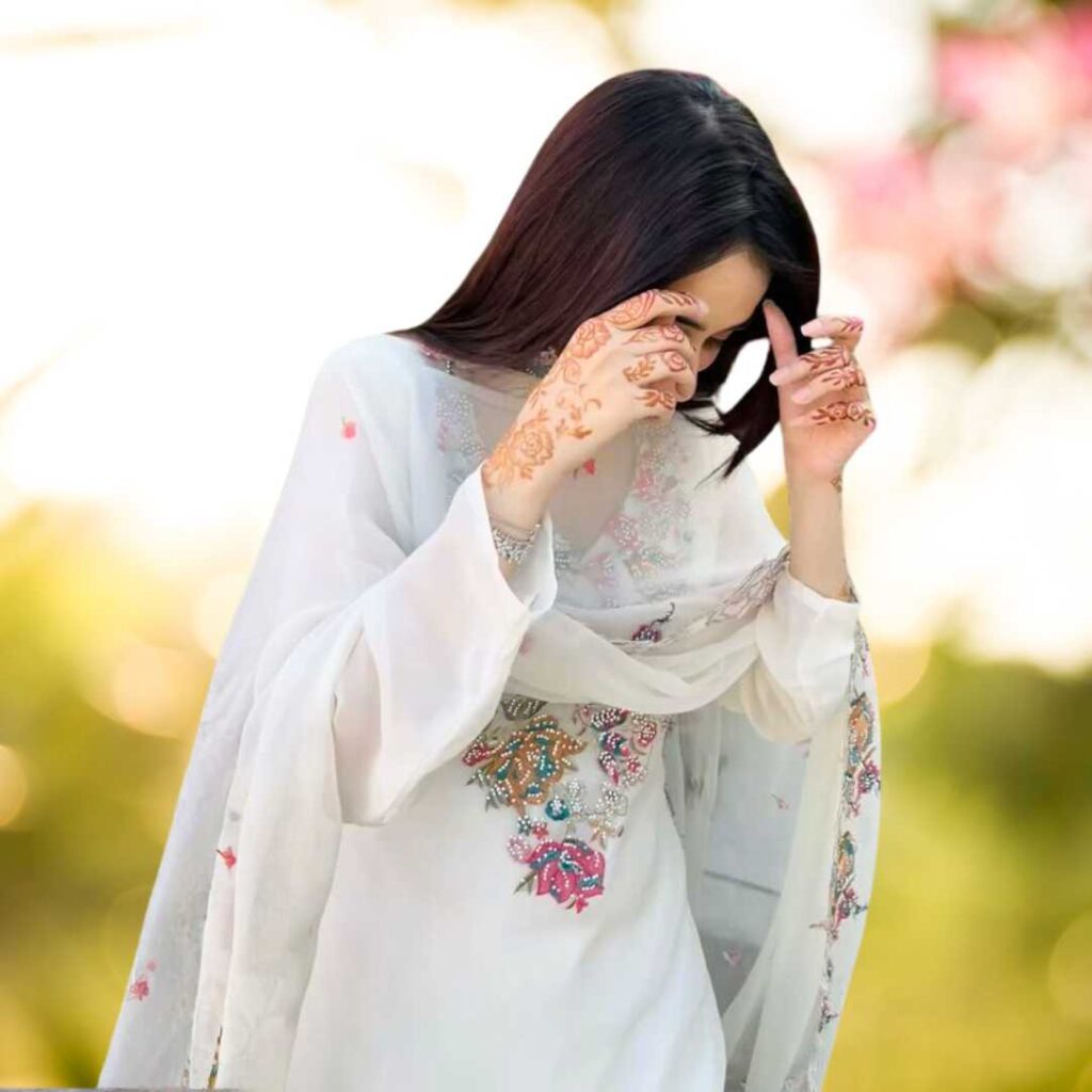 Hidden Face Girl Pic for Instagram